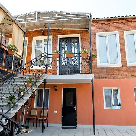 Hotel Bibi Kutaisi Esterno foto