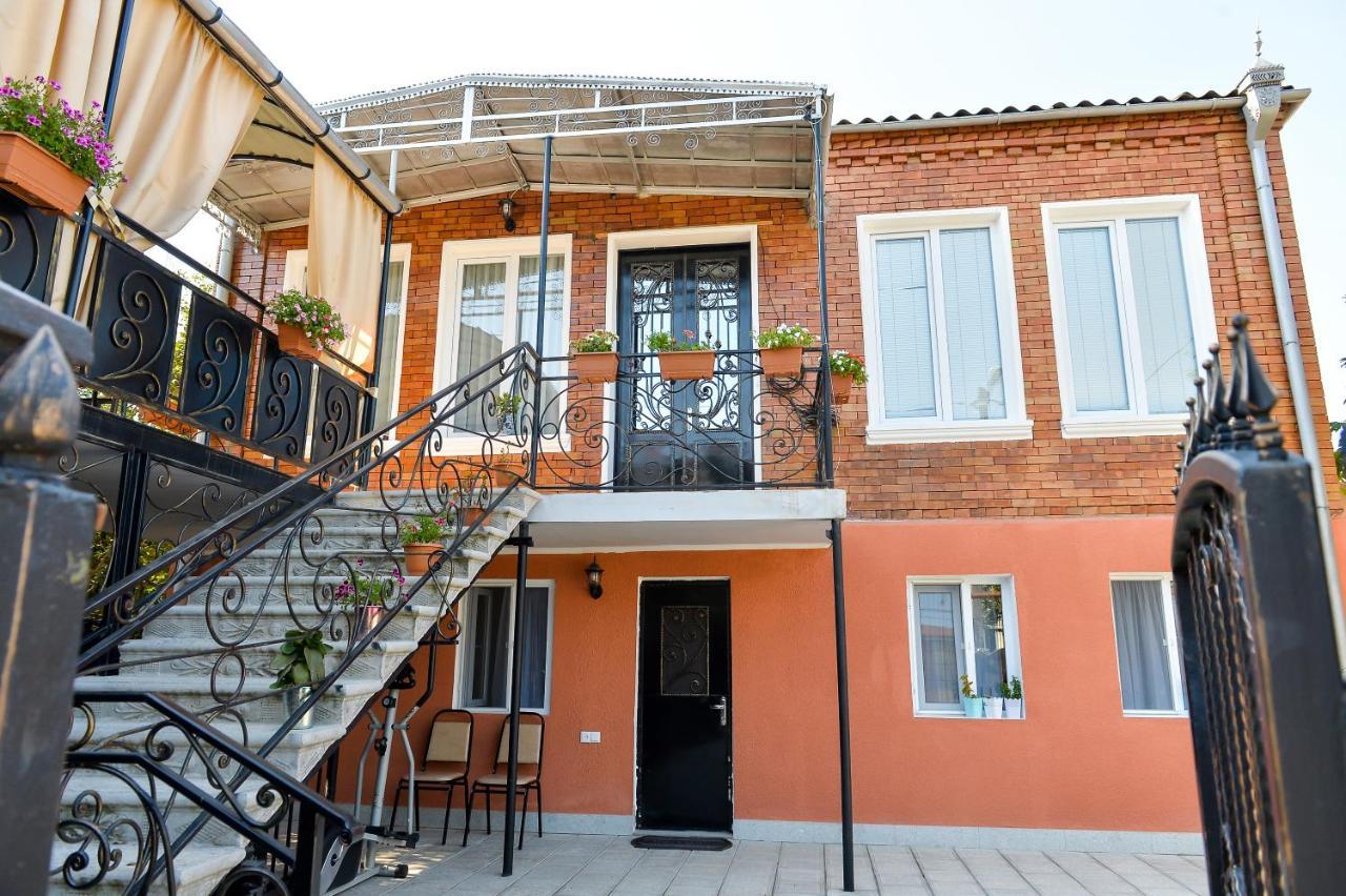 Hotel Bibi Kutaisi Esterno foto