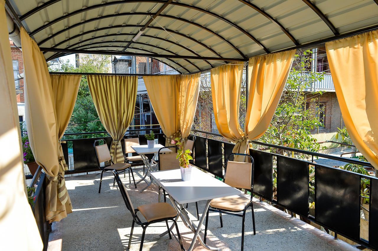 Hotel Bibi Kutaisi Esterno foto